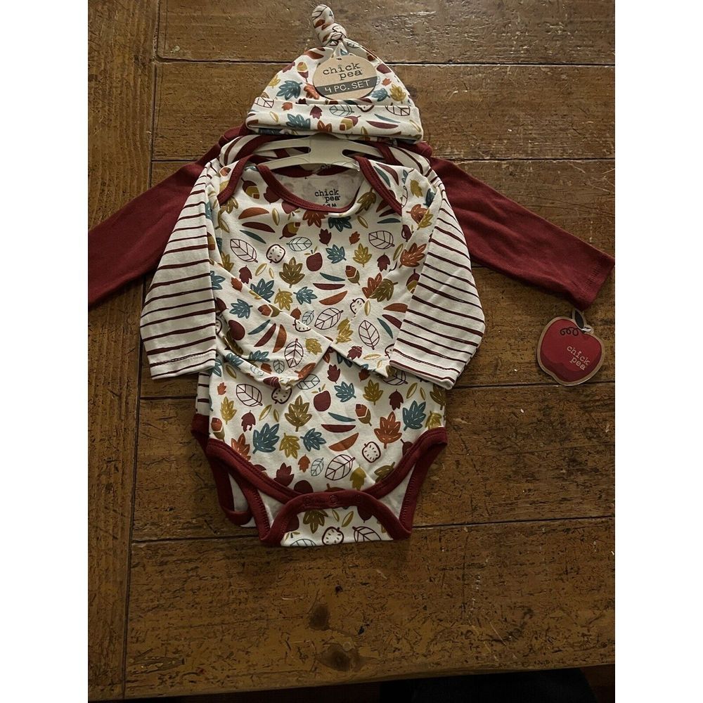 NWT Chick Pea 4pc Set Bodysuit Hat Fall